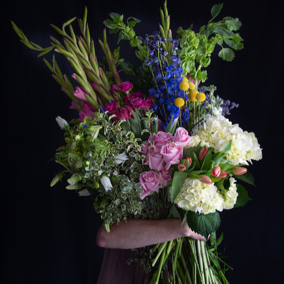 5 gallon bucket of premium seasonal stems