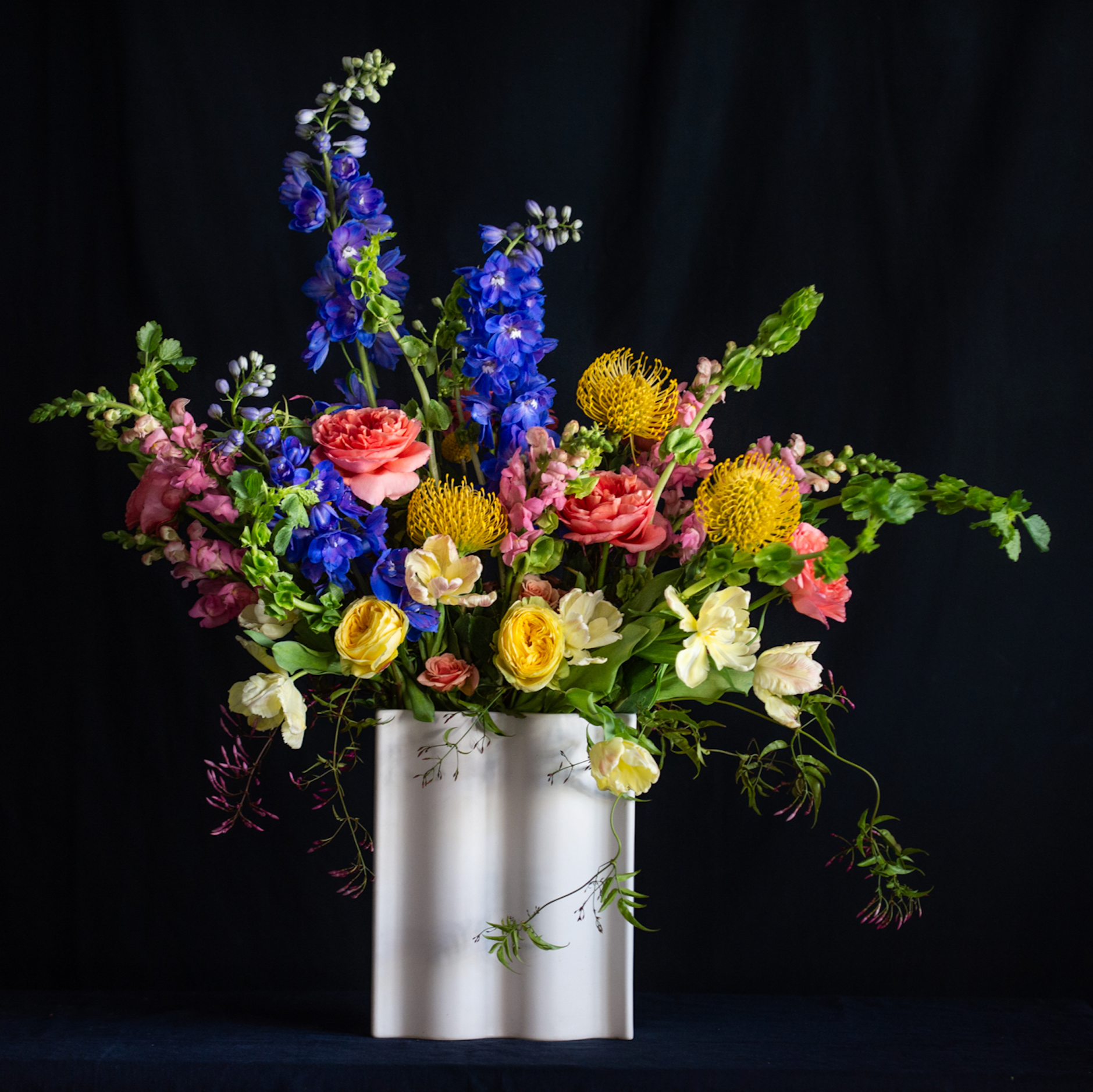Extravagant luxurious Mother's Day Flowers 